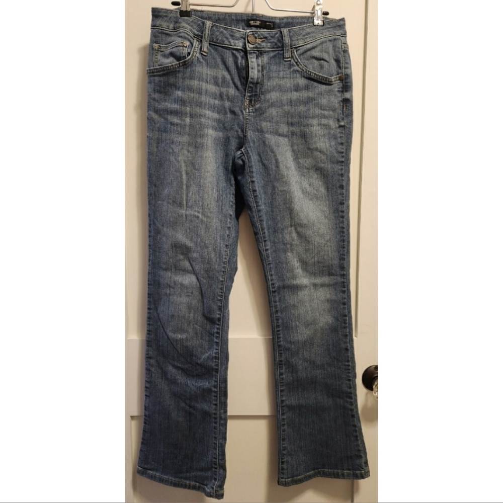 EUC Vera Wang Boot Cut